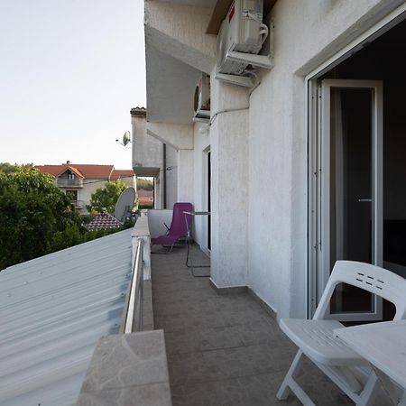 Marina'S Apartments Ražanac Camera foto